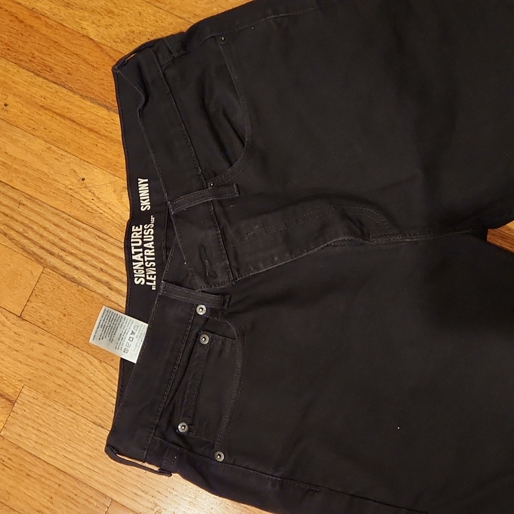 Mens levis signature jeans size 36-30
